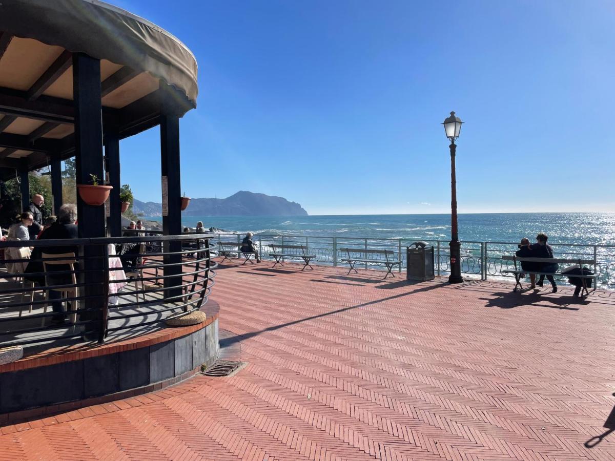 Sea & Park Apartment Genoa Bagian luar foto